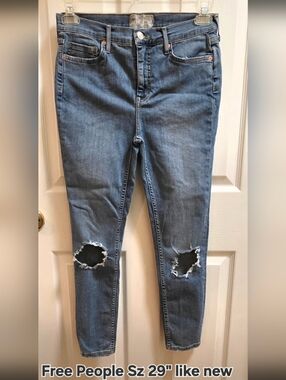 Free People Blue Distressed Women's Skinny Jeans